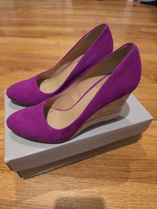 Franco Sarto Shoes - Franco Sarto Fuchsia Wedge Pumps Heel 3.5- Women